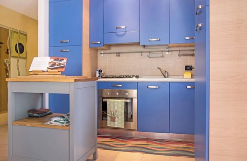 Laveno Apartment | Holiday Apartment "A due passi dal lago" with Wi-Fi & Terrace