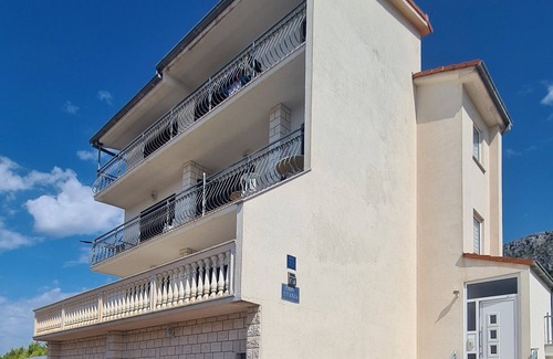 Dugi Rat Apartment | Holiday apartment (82 qm) for 6-7 person