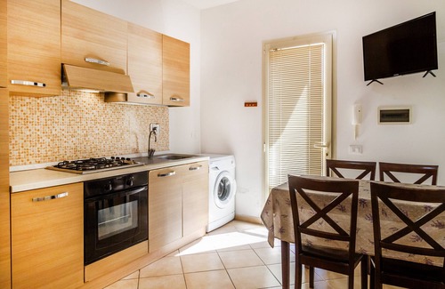 Follonica Apartment | Holiday Apartment "Acqua" with Sea View & Private Garden
