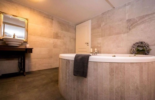 Brakel House | Holiday apartment at the castle park