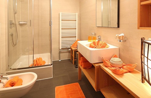 Prateria Apartment | Holiday Apartment "Aussermahrhof Alpin" with Private Balcony & Wi-Fi