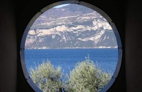Magugnago Apartment | Holiday apartment Brenzone for 1 - 6 persons with 2 bedrooms - Row house