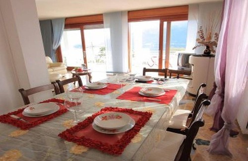 Vignola Apartment | Holiday apartment Cremia for 1 - 8 persons with 4 bedrooms - Holiday apartment