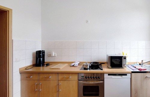 Grevesmuehlen Apartment | Holiday Apartment 'kiek In' Fewo Schellberg with Wi-Fi