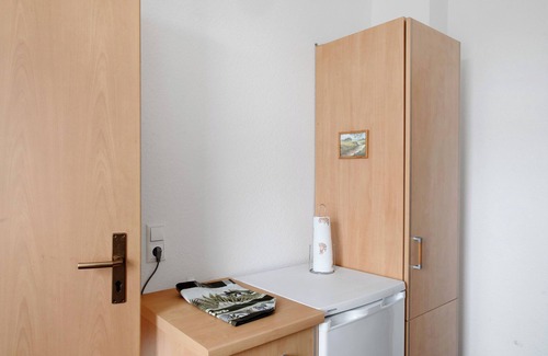 Grevesmuehlen Apartment | Holiday Apartment 'kiek In' Fewo Schellberg with Wi-Fi