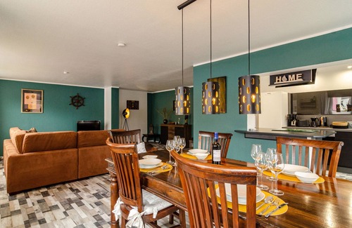 Heppens Apartment | Holiday Apartment "Femeer 02" with Private Terraces & Wi-Fi