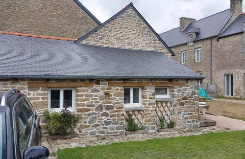 Saint-Carne House | Holiday apartment Dinan for 1 - 4 persons with 2 bedrooms - Holiday house
