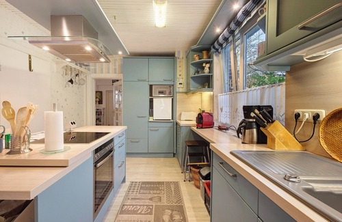 Muhlenstraßen Apartment | Holiday Apartment 'Ferienhaus Marchlewski' with Shared Garden and Wi-Fi