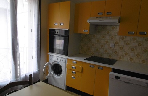 Espalion Apartment | Holiday Apartment "Gîte l' Odyssée" with Balcony & Wi-Fi