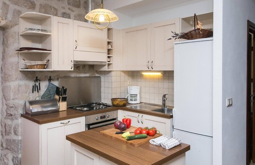 Gruda Apartment | Holiday apartment Gruda for 1 - 6 persons with 3 bedrooms - Row house