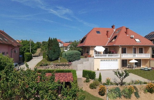 Heviz Apartment | Holiday apartment Hévíz for 1 - 2 persons with 1 bedroom - Holiday apartment