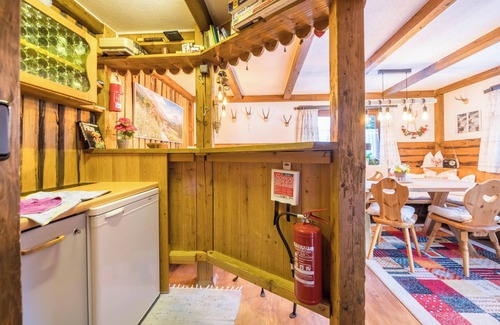 Fuegenberg Apartment | Holiday Apartment "Hochfügenblick" - Ski and Hiking Cottage