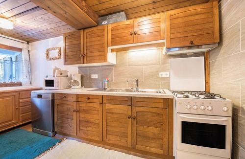 Fuegenberg Apartment | Holiday Apartment "Hochfügenblick" - Ski and Hiking Cottage