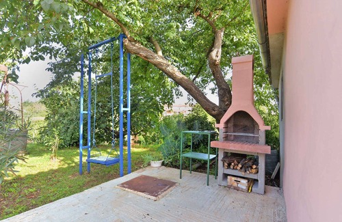 Peresiji Apartment | Holiday apartment with air conditioning