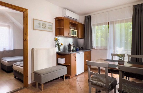Balatonboglar Apartment | Holiday apartment only 30 meters from the beach