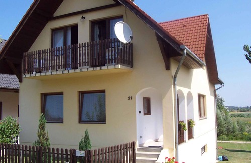 Balatonlelle Apartment | Holiday apartment 600m from the sandy beach
