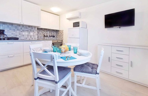 Vardica Apartment | Holiday apartment in a quiet neighbourhood near Umag