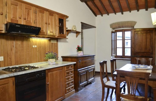Il Borgo Apartment | Holiday Apartment in Cortona - Tuscany with Pool