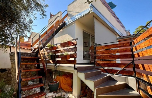 Gregovica Apartment | Holiday apartment in Pula, big roof balcony and garden, pet friendly