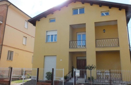 Bastia Umbra Apartment | Holiday apartment Bastia Umbra for 1 - 10 persons with 4 bedrooms - Row house
