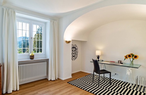 Baden-Baden Apartment | Holiday Apartment "Merkurblick" with Mountain View & Private Terrace, WLAN