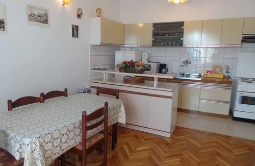 Vratarusa Apartment | Holiday apartment near the sea