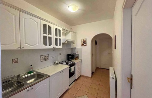 Keszthely Apartment | Holiday apartment only 300m from the beach with pool