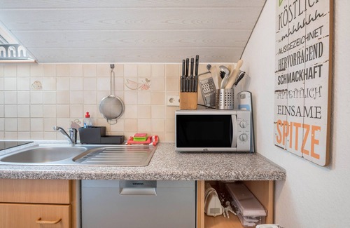 Todtmoos Apartment | Holiday Apartment 'Parnoramablick' with Mountain View, Shared Pool and Wi-Fi