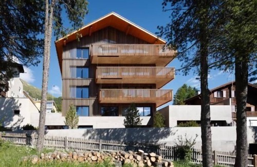 Pontresina Apartment | Holiday apartment Pontresina for 1 - 6 persons with 3 bedrooms - Holiday apartment