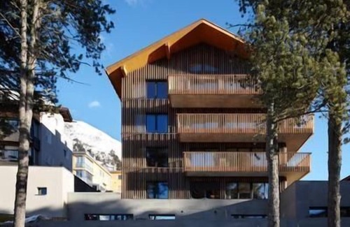 Pontresina Apartment | Holiday apartment Pontresina for 1 - 6 persons with 3 bedrooms - Holiday apartment