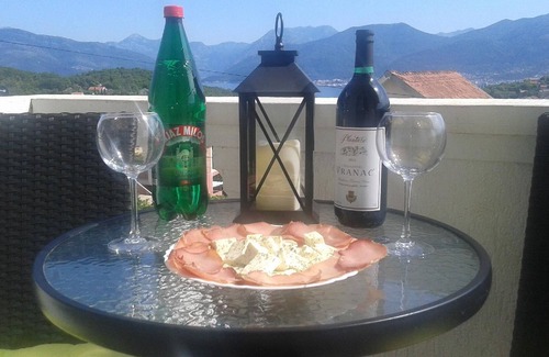 Radovici Apartment | Holiday apartment Radovici for 1 - 5 persons with 2 bedrooms - Holiday apartment in one or multi-fam