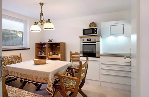 Todtmoos Apartment | Holiday Apartment 'Schwarzwaldperle' with Mountain View, Terrace and Wi-Fi