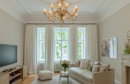 Alservorstadt Apartment | Holiday apartment Vienna for 1 - 4 persons with 1 bedroom - Historical building