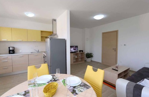 Soline Apartment | Holiday apartment with air conditioning close to the beach