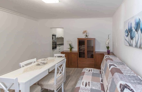 Murine Apartment | Holiday apartment with air conditioning