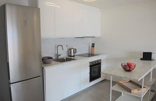 Muralto Apartment | Holiday apartment with a beautiful view of the lake, near the promenade