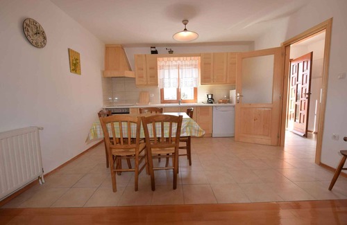 Nenadici Apartment | Holiday apartment with terrace
