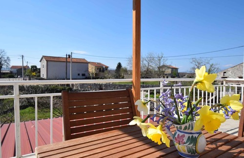 Nenadici Apartment | Holiday apartment with terrace