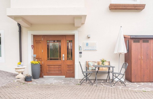 Colfosco Apartment | Holiday Apartment with direct access to ski slopes Cocoon CIASA with Mountain View, Wi-Fi & Garden; Parking Available