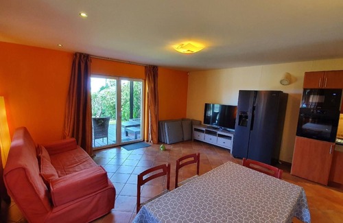 Zamardi Apartment | Holiday apartment Zamárdi for 1 - 6 persons with 4 bedrooms - Twin house