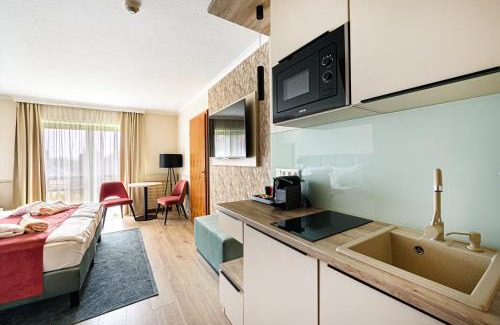 Heviz Hotel | Holiday Club Apartman Hotel