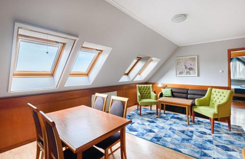 Heviz Hotel | Holiday Club Apartman Hotel