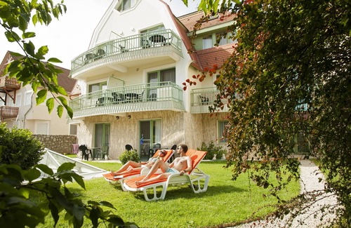 Heviz Apartment | Holiday Club Apartman Hotel