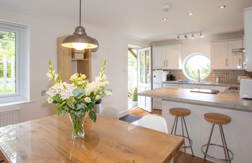 Carbis Bay House | Holiday Cottage with Private Indoor Swimming Pool & Off-Road Car Parking