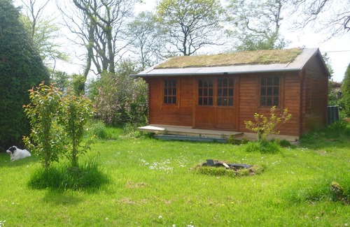 Crymych Cabin | Holiday getaway, log burner, romantic retreat