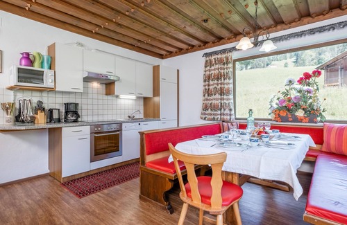 Vorderglemm House | Holiday home 200 m from the piste