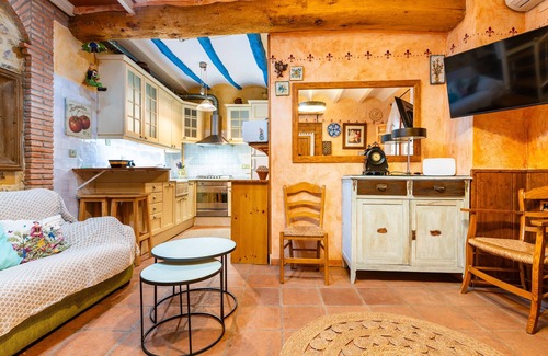 Algimia de Almonacid House | Holiday Home 'La Casita De La Dormilona' with Mountain View, Wi-Fi and Air Conditioning