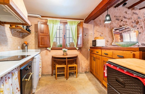 Algimia de Almonacid House | Holiday Home 'La Casita De Las Estrellas' with Mountain View, Private Terrace and Wi-Fi
