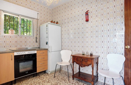 Barrio Nuevo House | Holiday Home 'Villa Disfrutones' with Private Pool, Terrace and Garden