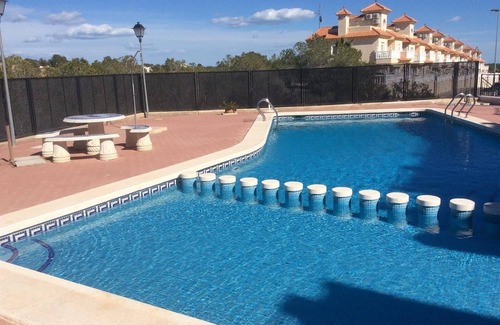 Pilar de la Horadada House | Holiday Home 'Relax Inn' with Sea View, Shared Pool & Wi-Fi